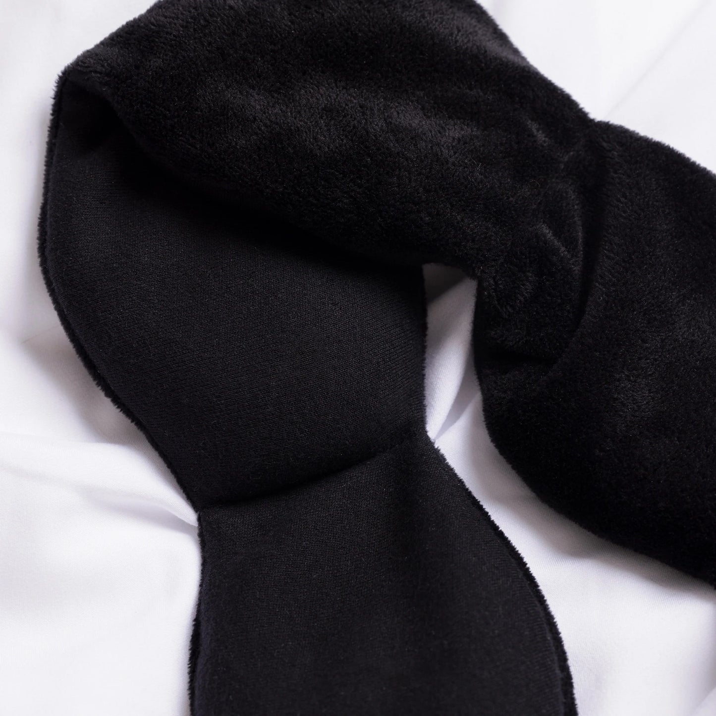 Lunora™ – Schlafmaske mit Gewicht